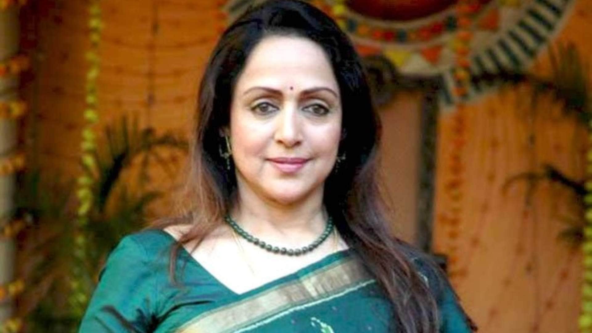 Hema Malini Praises Allu Arjun Transformation For Pushpa and Slams Bollywood Heroes