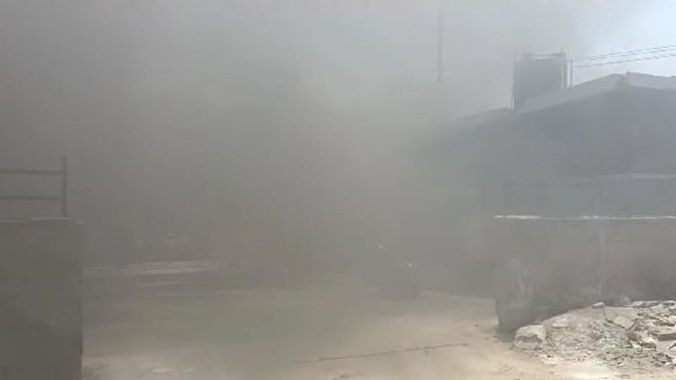 SN Medical College agra emergency  pharmacy  fire breaking hindi news