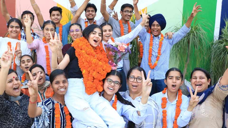 CBSE Results 2023 Girl students made place in merit in Patiala district