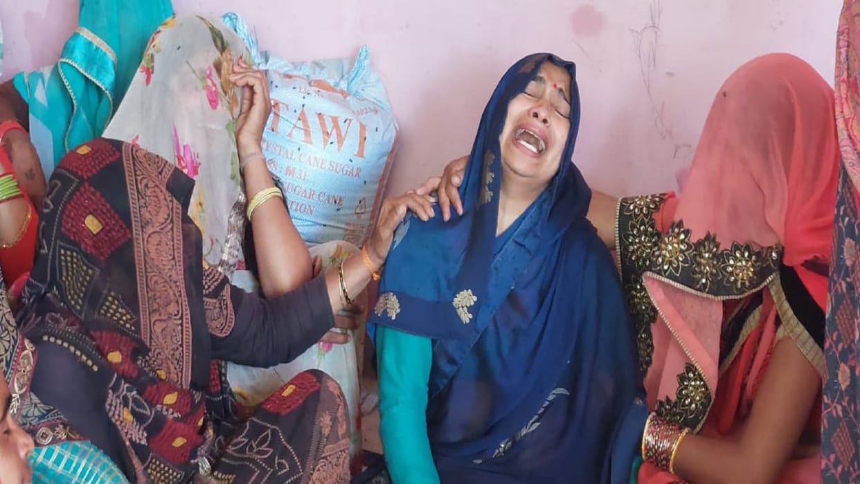 Road Accident last rites of all three children were performed on same funeral pyre