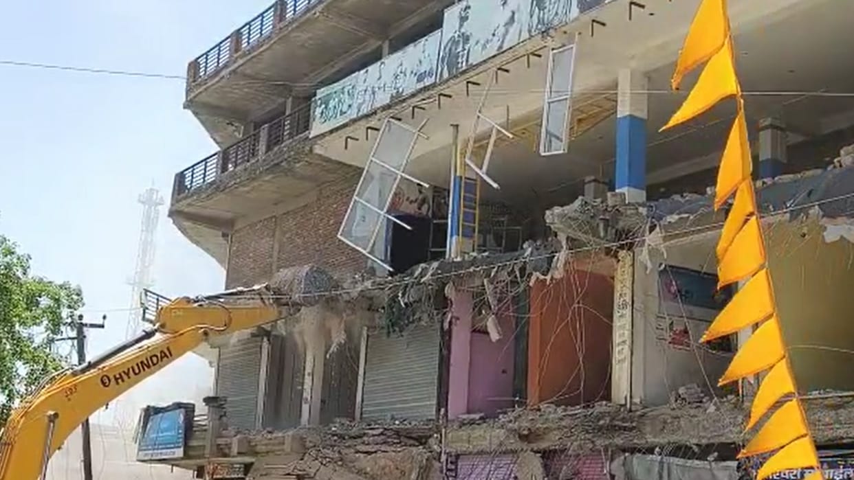 Rajasthan: Action to remove encroachment in Sikar district, illegal construction removed after High Court's or