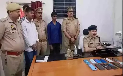 youth committed theft in mobile shop When removed from the work of painting