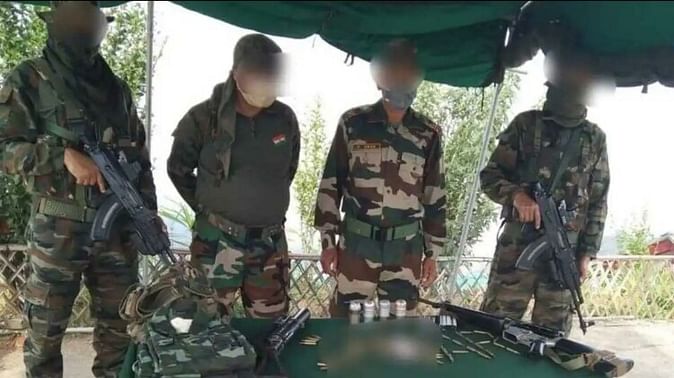 सेना पर हमला, असम राइफल्स के दो जवान घायल-ऑपरेशन जारी; हथियार गोला-बारूद बरामद