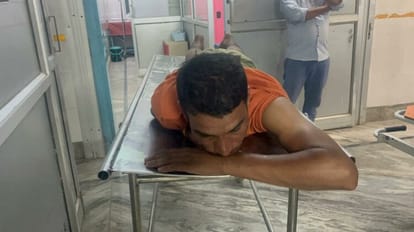 Bihar News: बेगूसराय में बाप शादी समारोह में शराब पीकर कर रहा था हंगामा, बेटे ने रोका तो उसे मार दी गोली Drunk father was creating ruckus in a wedding ceremony in Begusarai, shot the son when he tried to stop