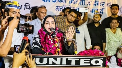 Aam Aadmi Party candidate Sana Khanum defeated SP candidate Fatma Jabin