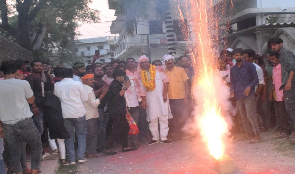 UP Nikay Chunav Result azamgarh samajwadai party BJP got big blow know all seats