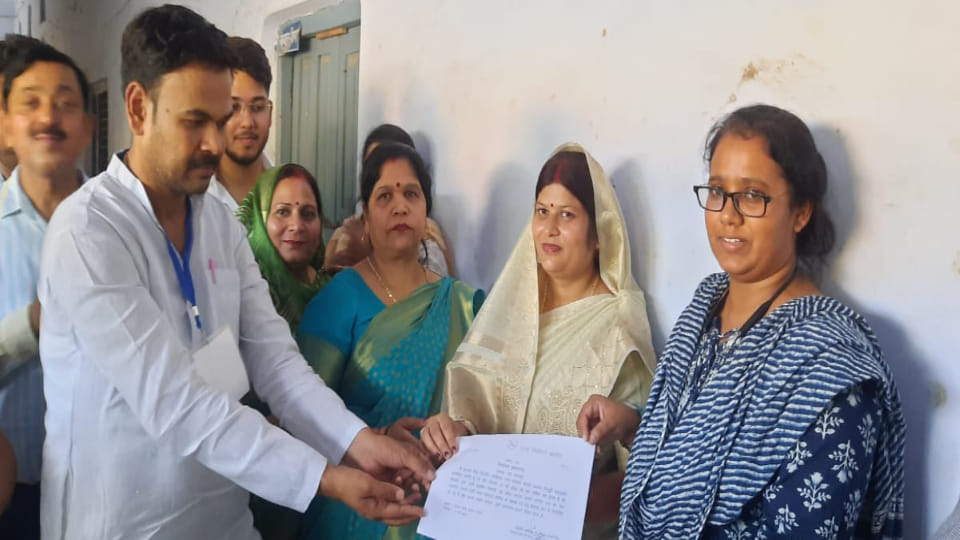 BJP leader Neha Tiwari won post of Bhogaon Nagar Panchayat President in Mainpuri