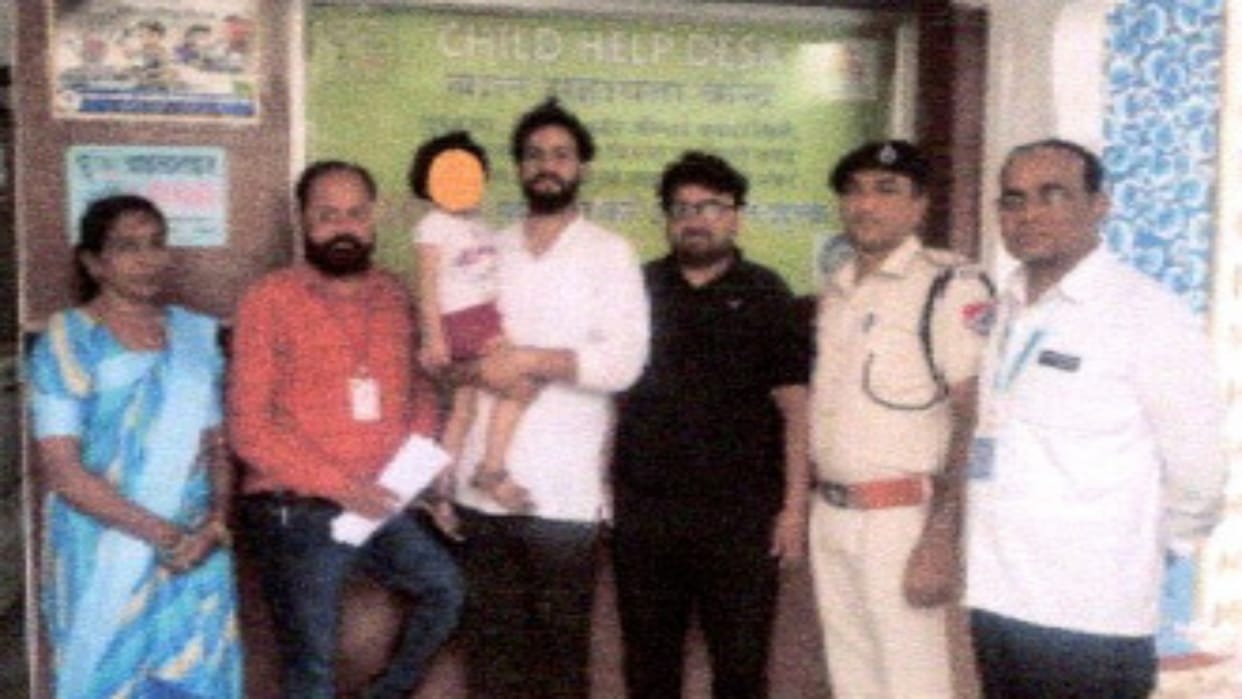 Bhilwara News Commendable work of Railway Protection Force rescued children under Operation Nanhe Fariste