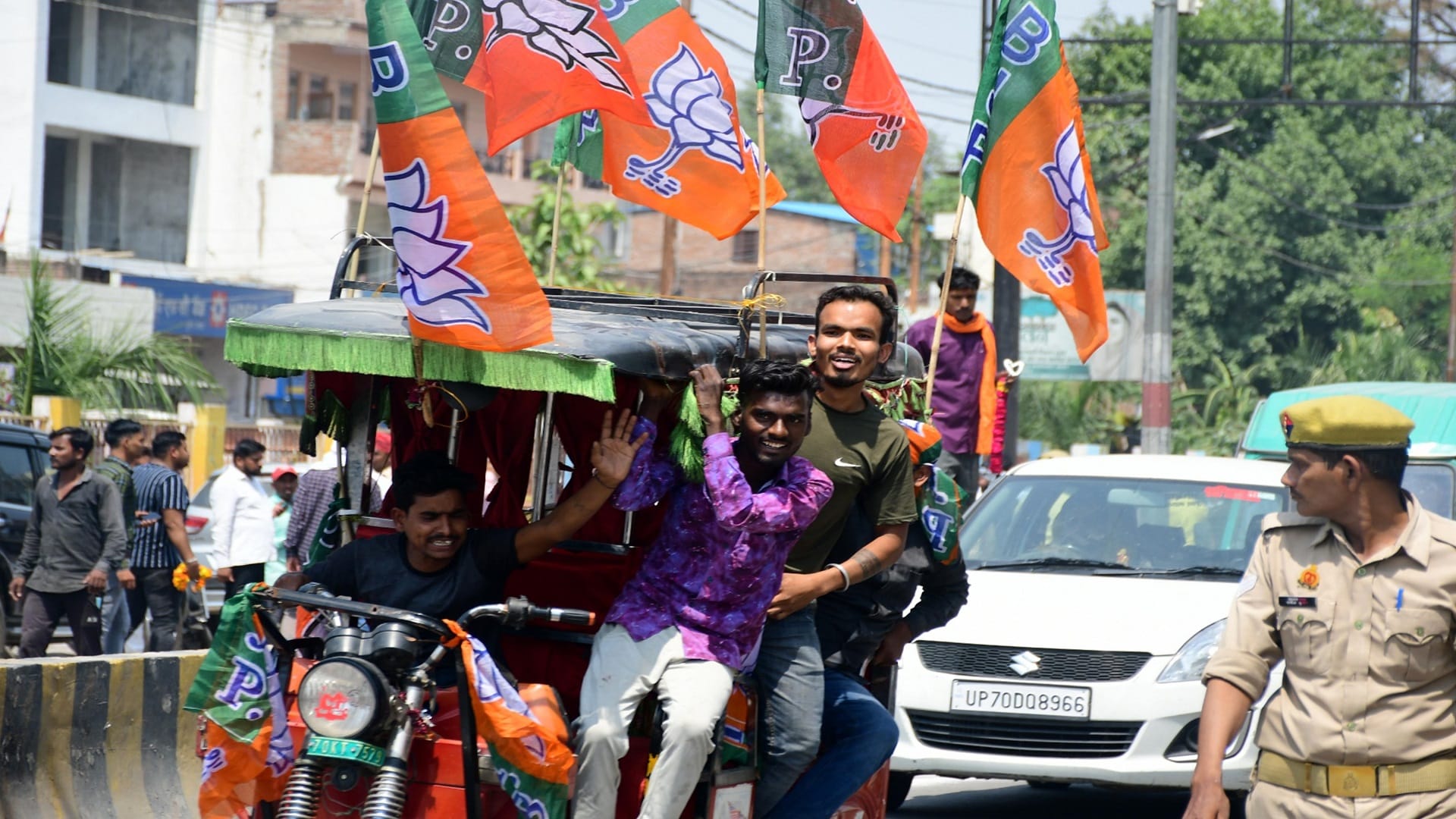 UP Nikay Chunav 2023: Ganesh Kesarwani of BJP became the new mayor of Prayagraj, defeating SP by one lakh 29 t