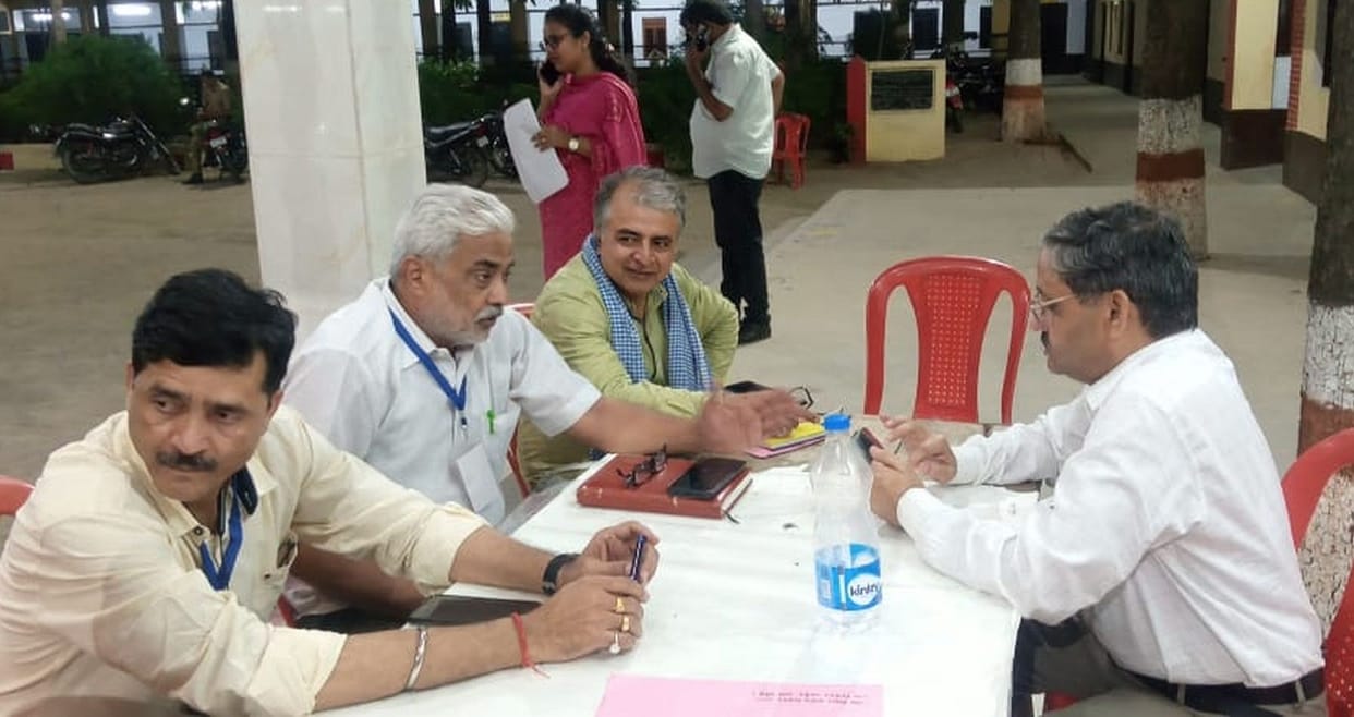 Kanpur Nikay Chunav, Case of pouring water in ballot boxes and booth capturing, report filed against 25