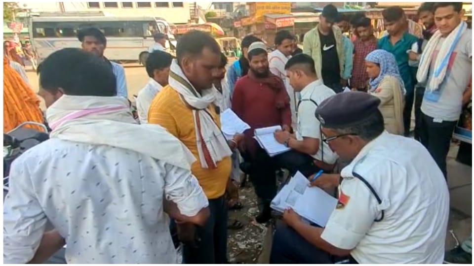 Karauli challans were issued to drivers without wearing helmets the police recovered fine of lakhs of rupees