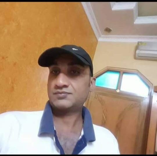 Varanasi: Troubled by financial constraints, the father of three children hanged himself,