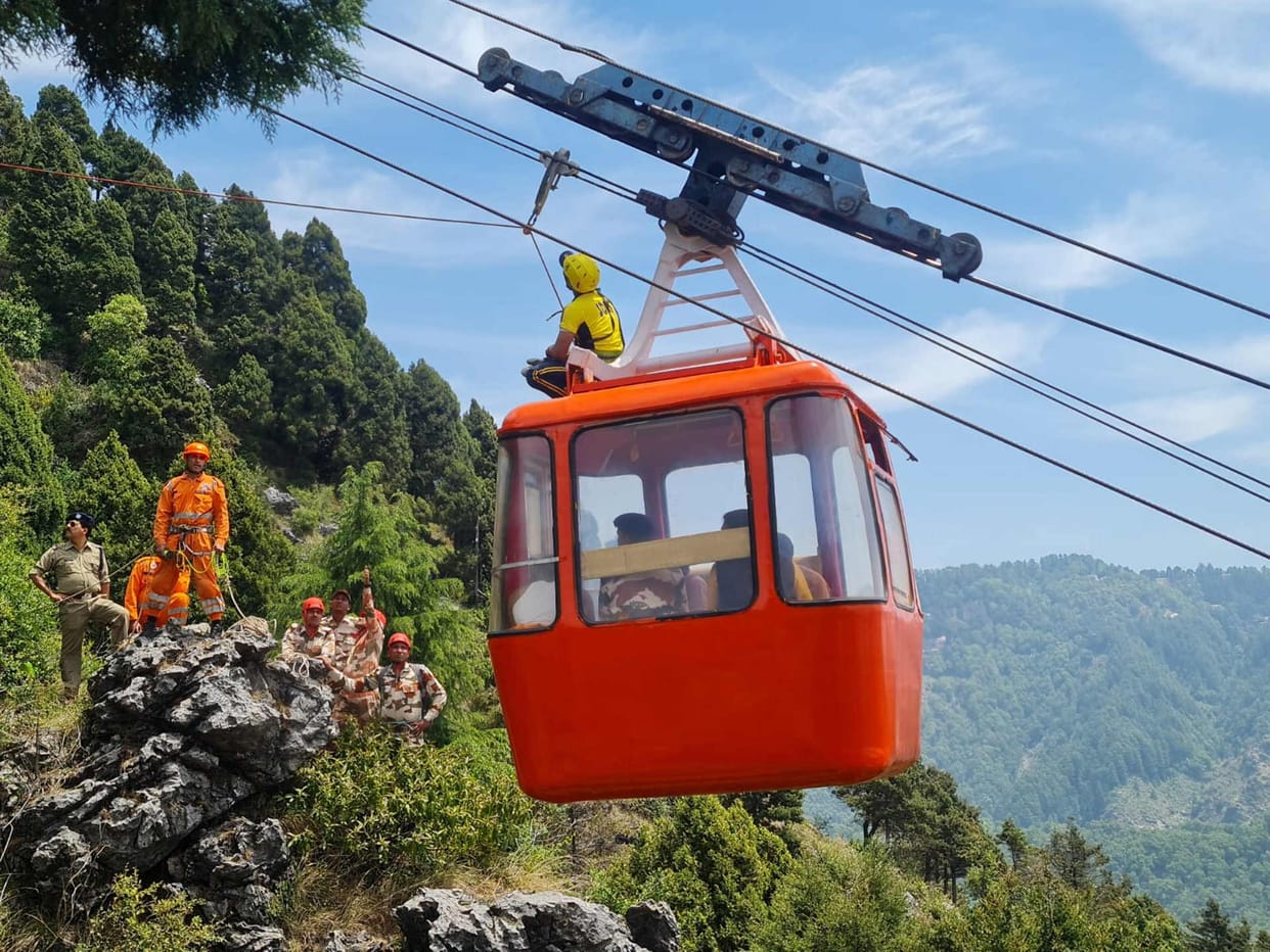 Mock Drill in Mussoorie: Five people trapped in ropeway trolley, one unconscious SDRF Rescued