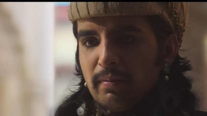 TAJ Reign of Revenge Review second season of Series Naseeruddin Shah Make More Interesting story of heritage