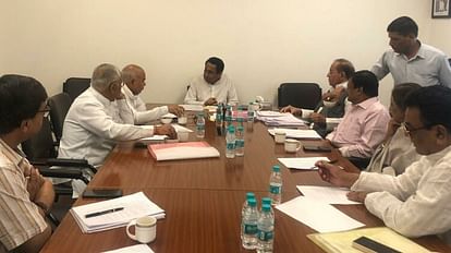 MP News: Big meeting going on at Kamal Nath's residence, discussion is going on to finalize the promissory not