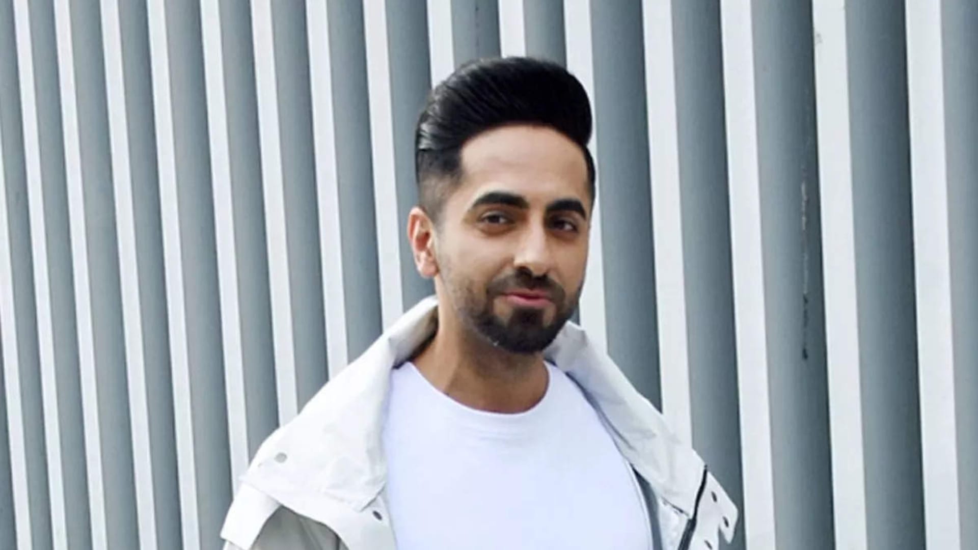 After Father P Khurrana death Ayushmann and Aparshakti were seen holding hand of mother at airport