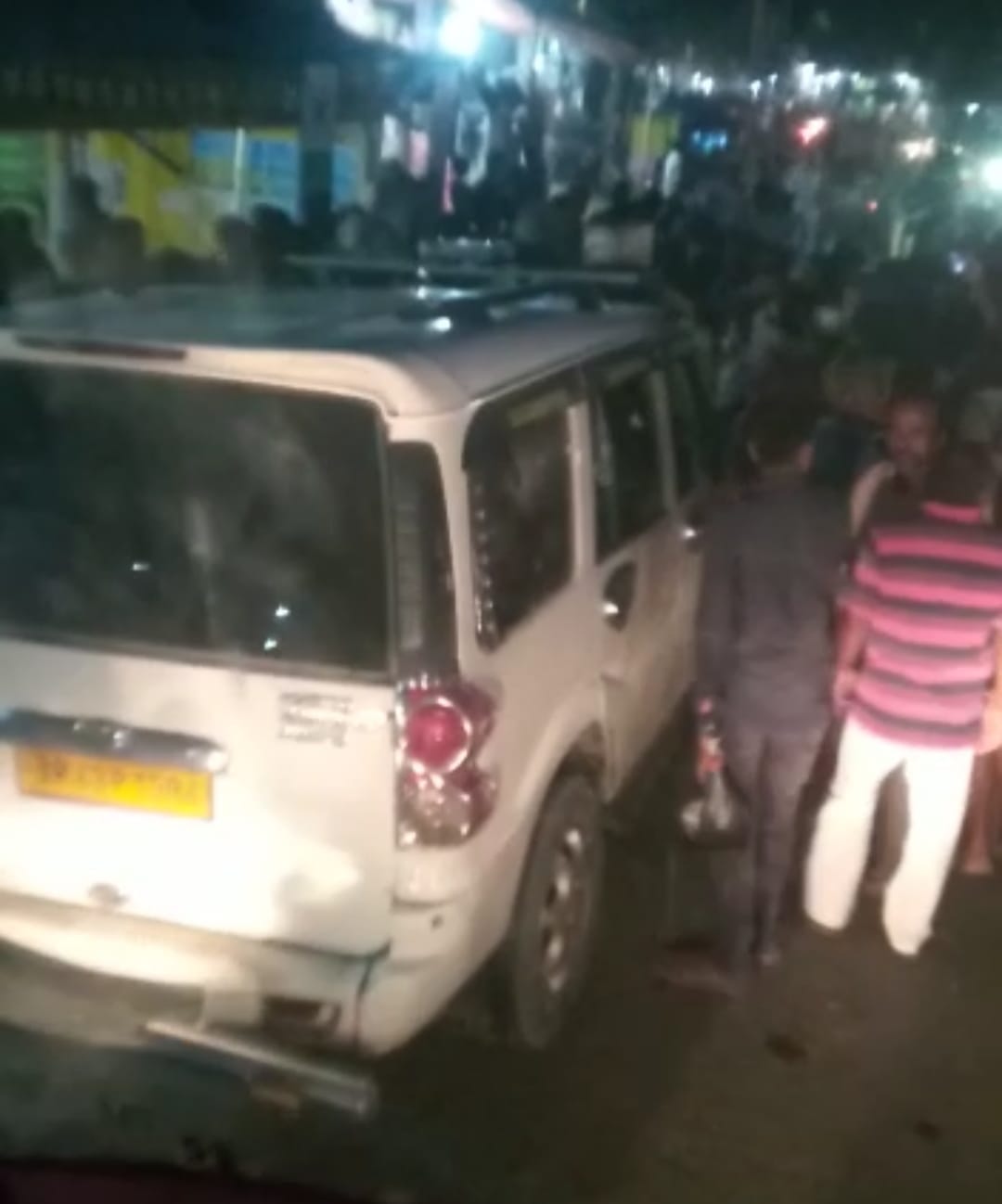 Bihar: Anti-liquor team raided in Madhepura attacked, vehicle also damaged