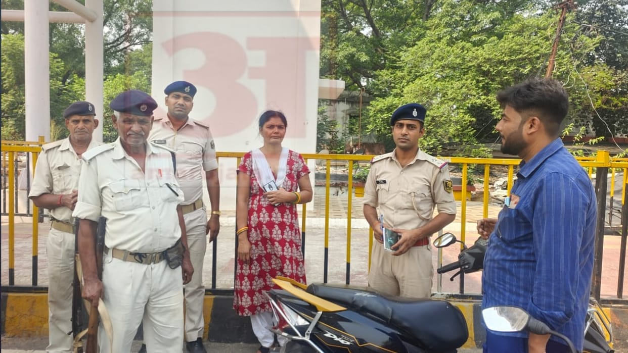 Bihar News; Robbers posing as auto drivers robbing passengers alighting at Patna Junction, Crime Road Robbery