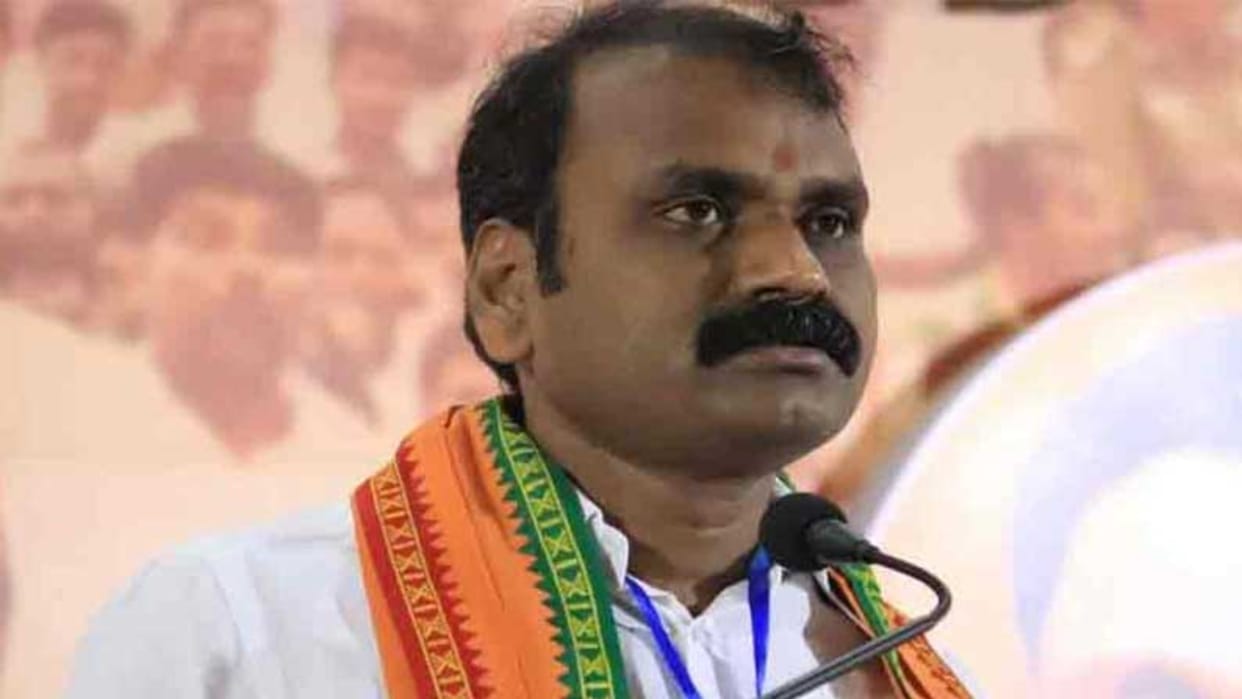 Defamation plaint against Union Minister High Court directs special court to dispose of matter in 3 months