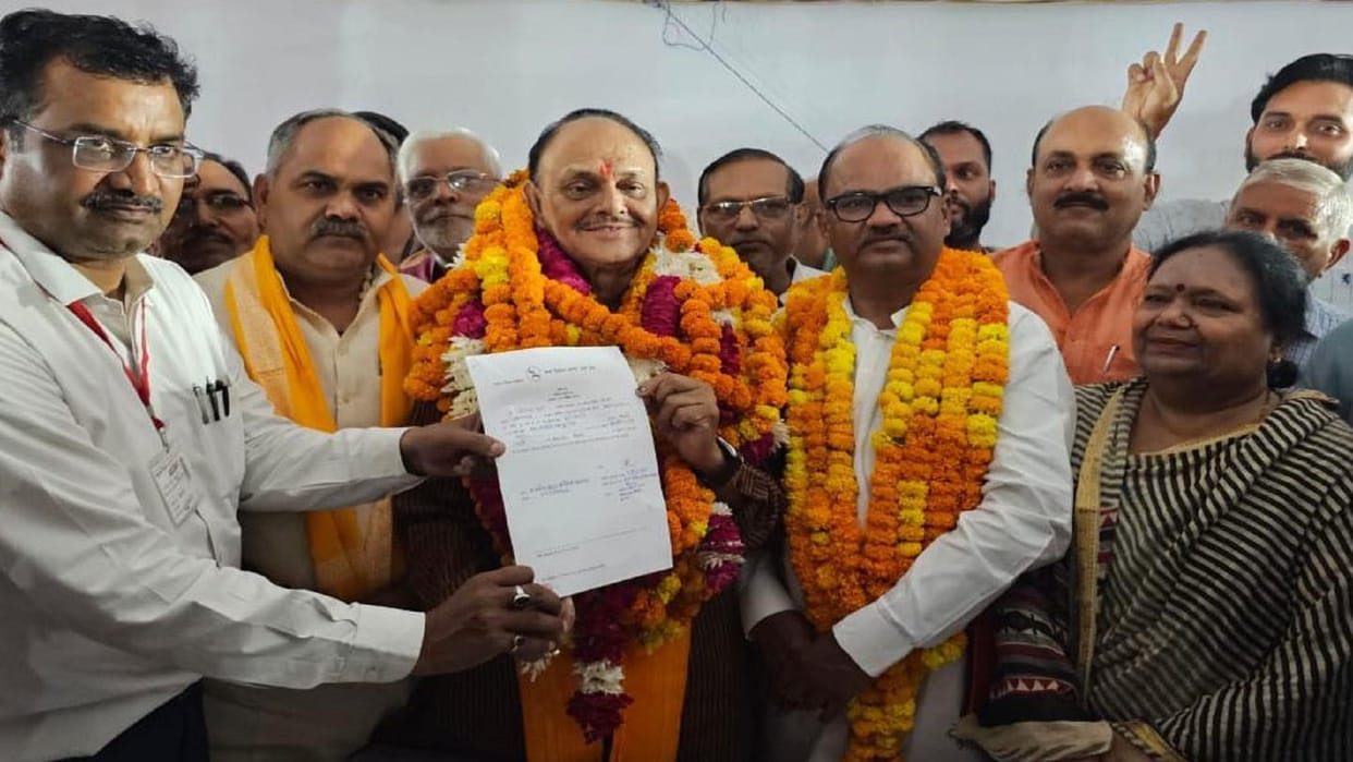 BJP hoisted the flag in municipality and six town panchayats