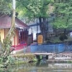 श्रीनगर में मंदिर और मस्जिद एक ही परिसर में मौजूद