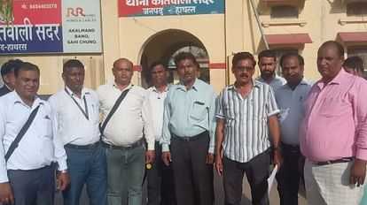 Hathras News: न्यायालय परिसर में अधिवक्ता पर जानलेवा हमला, बाल-बाल बचे, मुकदमा दर्ज Deadly attack on advocate in court premises