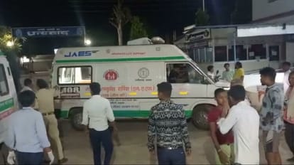 Road Accident: बालोद में बड़ा सड़क हादसा, ट्रक ने पिकअप को मारी टक्कर, छह की मौत, कई घायल Road Accident in Balod Truck Hits Pickup 6 Died Many Injured Know Details in Hindi
