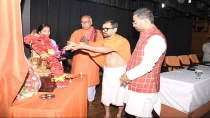 The Kerala Story: स्वामी अभिषेक ब्रह्मचारी बोले- लड़कियों को धर्म की शिक्षा का ज्ञान होना चाहिए swami Abhishek Brahmachari statement over The Kerala Story movie in Central Sanskrit University Paragpur hima