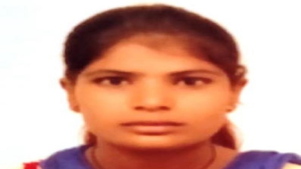 Married woman killed after a year of marriage for dowry in kasganj