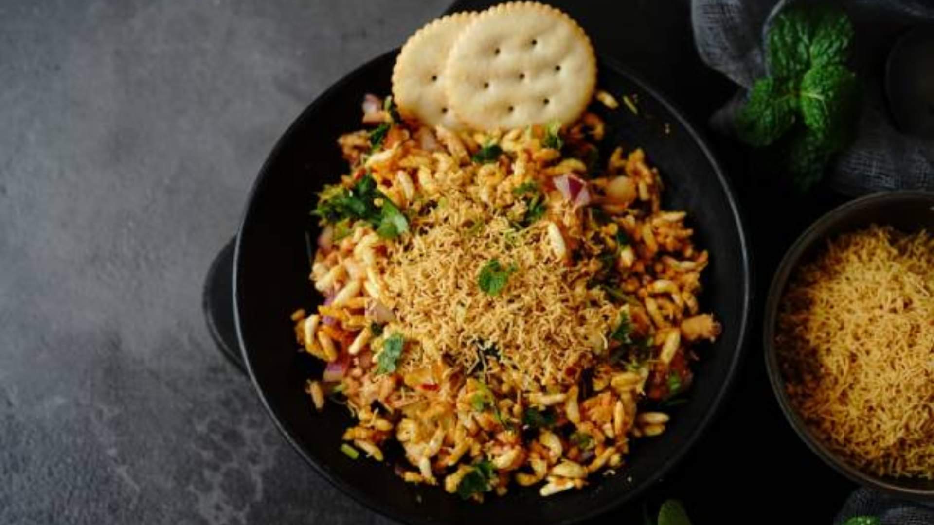 Bhel Puri Kaise Banate Hain Know Quick and Easy Bhel Puri Recipe Tips in Hindi
