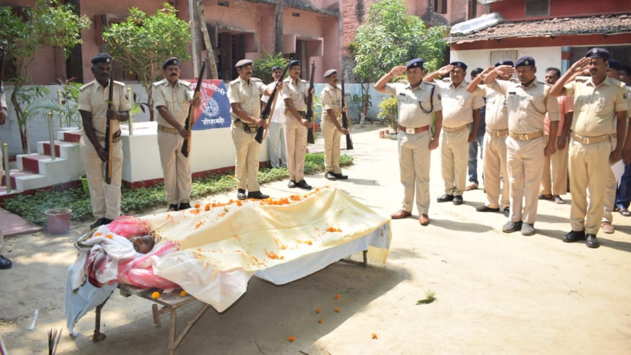 Home guard on duty dies after being run over by a speeding car in Sitamarhi