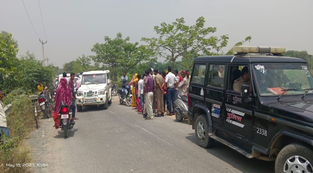 RS 40 thousand looted by showing weapon to finance company official in jaunpur