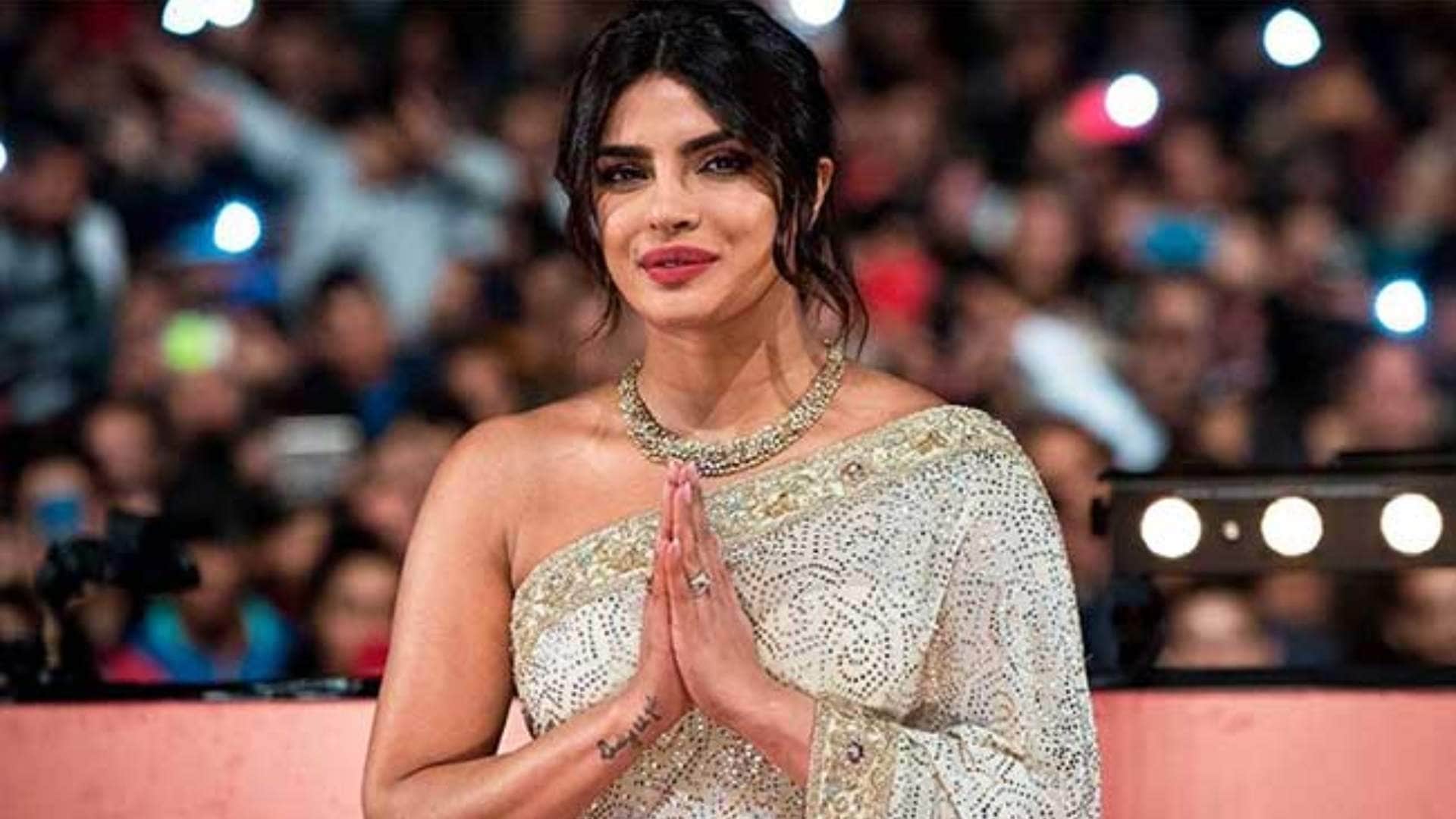 Priyanka Chopra thankful to Hrithik Roshan as he review web series Citadel says killed it