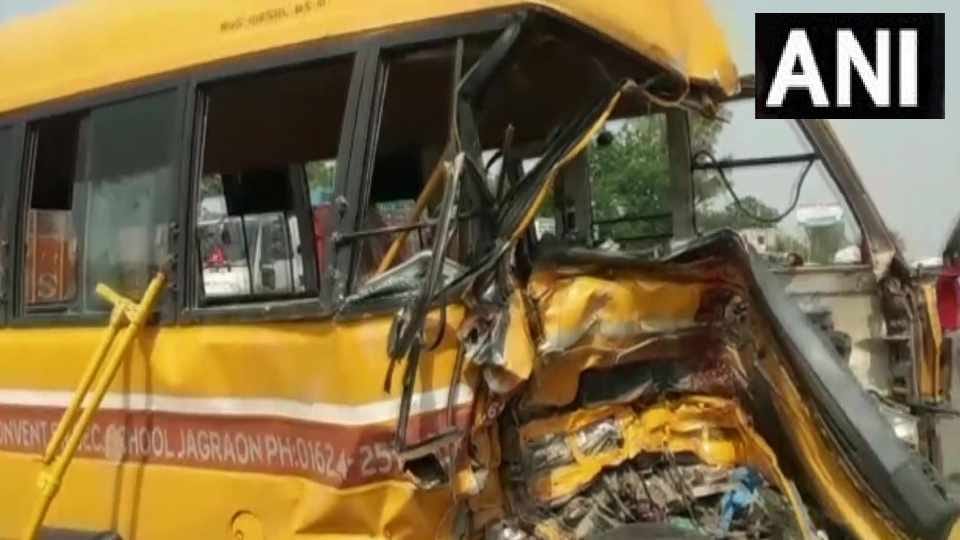 32 injured in Collision between School and roadways bus in Ludhiana