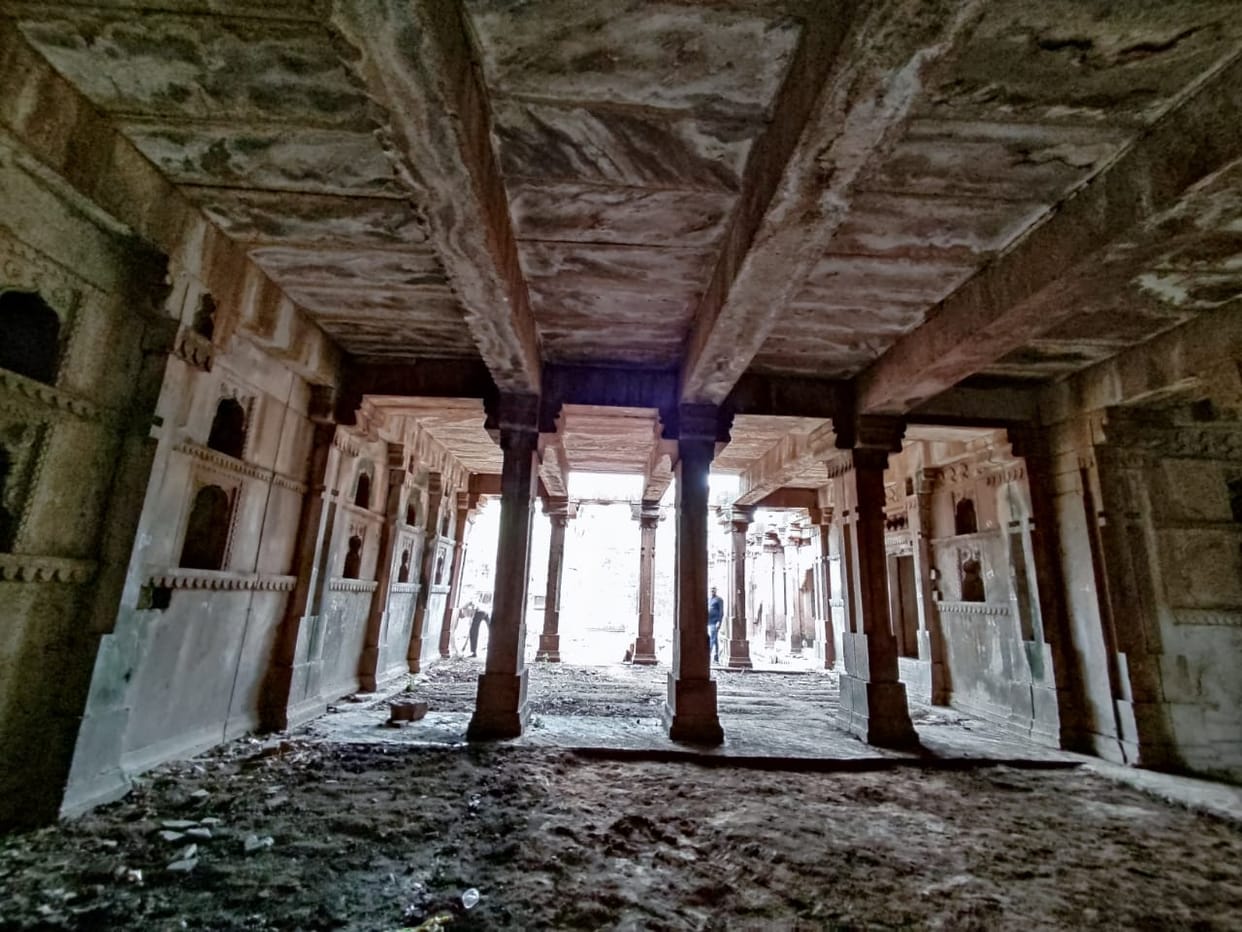 Udaipur Palace: Heritage Walk changed the picture of the ancient settlement, grand royal rooms, huge lockers i