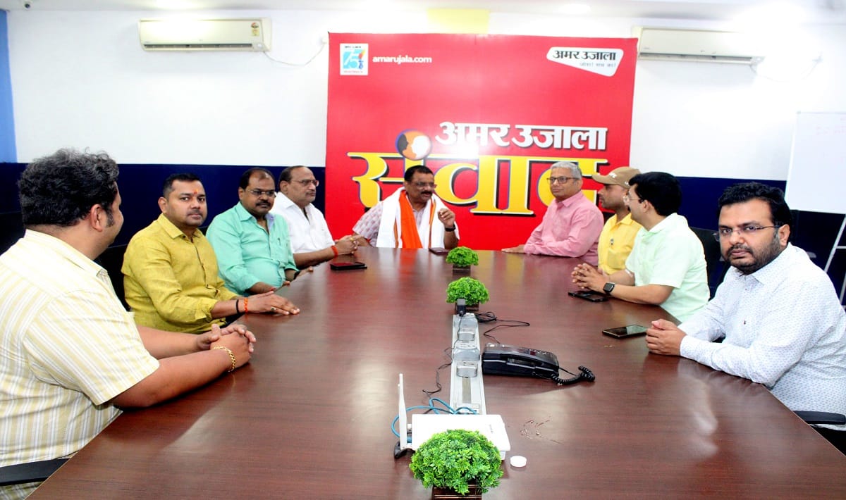 newly elected mayor of Varanasi ashok tiwari said we will free nagar nigam land encroachment,