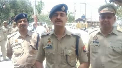 Murder: फूलपुर में लैब टेक्नीशियन की गला रेत कर हत्या, चाकू से गोदकर बेरहमी से मार डाला Lab technician murdered in Phulpur of Prayagraj