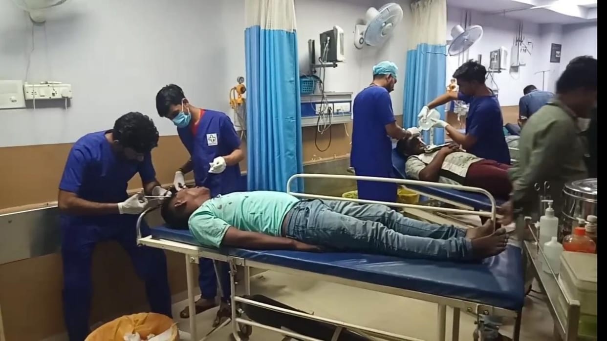 Camel dies due to tempo collision near Srimadhopur in Sikar