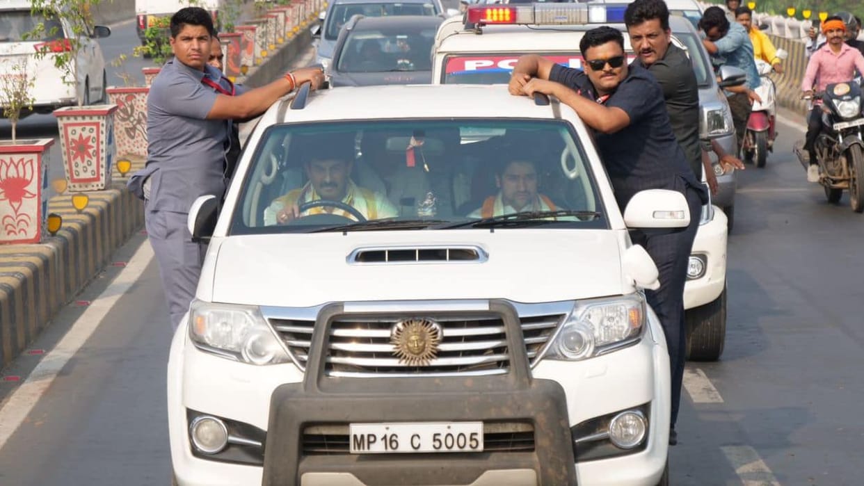 Baba Bageshwar Dham Sarkar: Bihar Traffic Police Fined on Dhirendra Krishna Shastri Know Challan Details