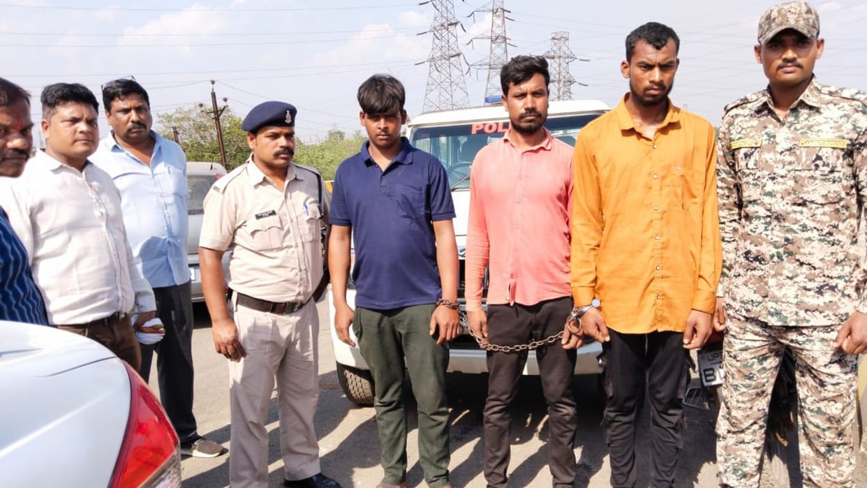 Four accused arrested for stealing hydraulic jack from under construction bridge in Bhilai