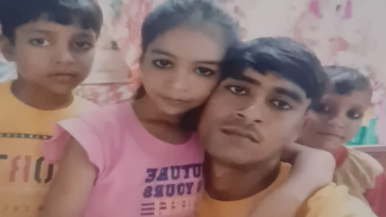Hardoi Accident: Uncontrolled bike collided with tree, two friends died