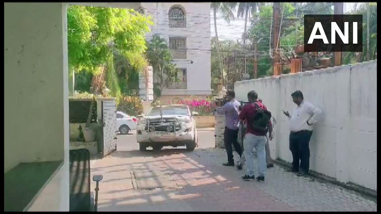Enforcement Directorate: ED's raid in the office of film production Lyca, raids were conducted in many areas