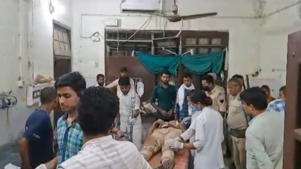 Magistrate's car accident in Darbhanga as driver fell asleep, officer and four policemen injured