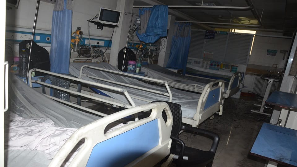 Fire in hospital during AC repairing 5 rescued
