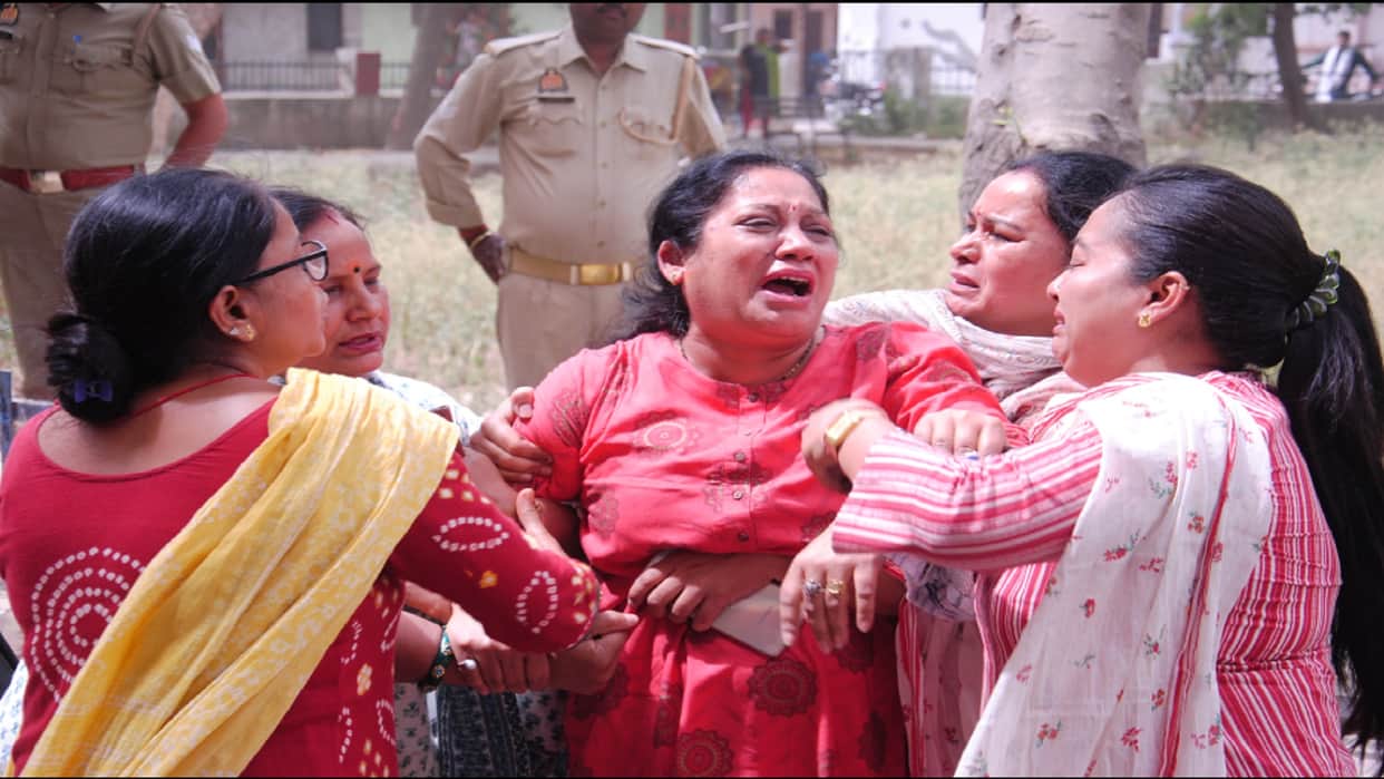 Meerut Double Murder Case Revealed: Son Aryan was along with a friend stabbed his Mother and Father