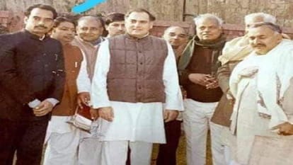 Harishankar Tiwari Profile Political career of Bahubali leader Pandit Harishankar Tiwari