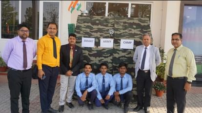 एंटी अटैक आर्मी कैंप: ऐसा जो जवानों को अंधेरे में आतंकियों से करेगा सचेत, दुश्मन को बनाएगा निशाना ITM Students prepared such a model of anti attack army camp