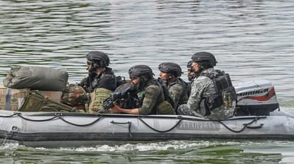 Jammu Kashmir: Security cordon valley for G20 summit, Marine commandos strictly guarded