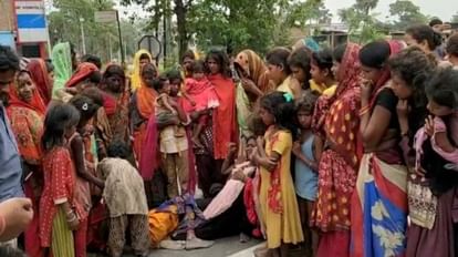 Truck tramples cyclist in Muzaffarpur, villagers create ruckus for three hours over compensation