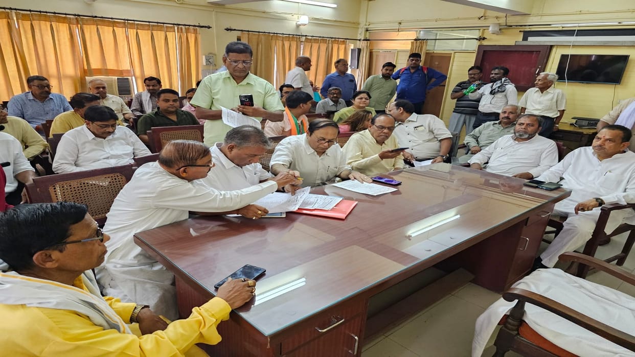 Traders gave memorandum to GST commissioner against harassment, survey should be done as per rules